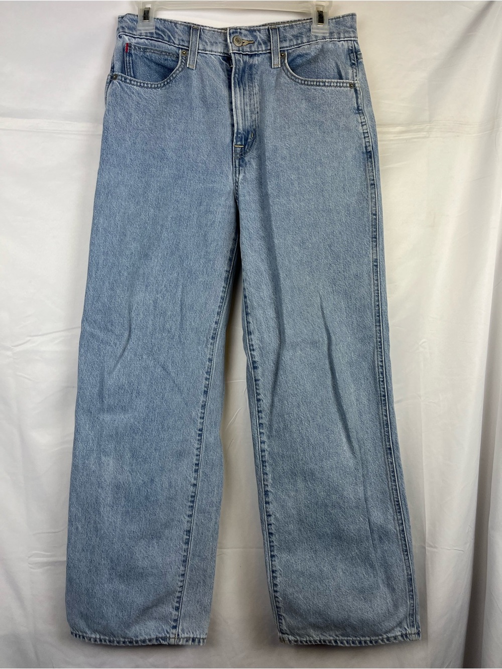 Sunday Best Women’s Mid Rise loose baggy Jeans size 6 light wash